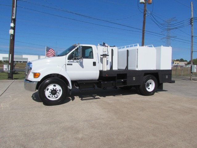 0 TTC Fuel - Lube - Truck  - 21867363 - 7