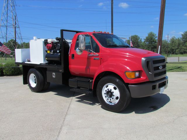 0 TTC Fuel - Lube - Truck  - 9677934 - 2