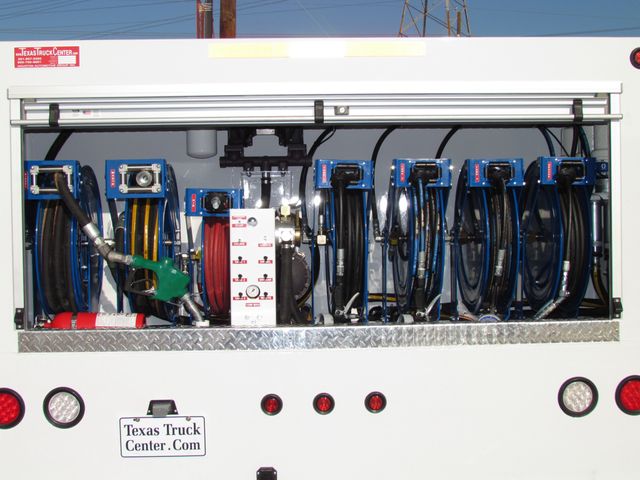 0 TTC Fuel - Lube - Truck  - 9769281 - 11