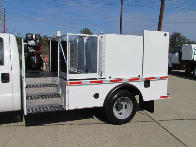 0 TTC Fuel - Lube - Truck  - 9769281 - 7