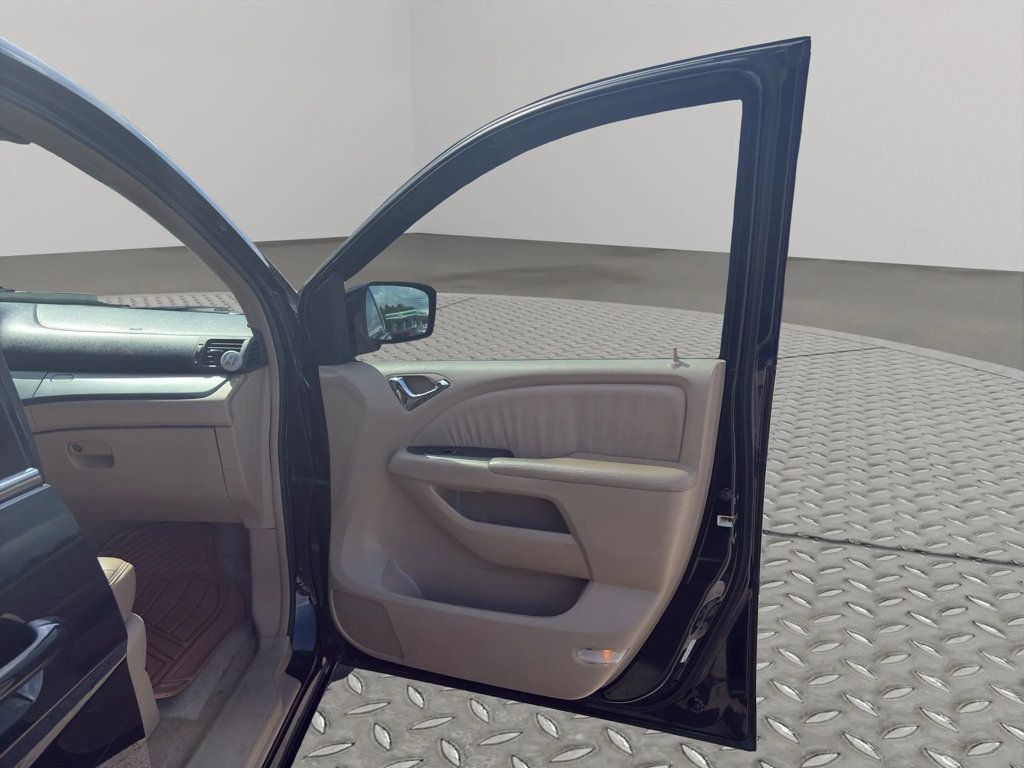 2006 Honda Odyssey 5dr EX-L Automatic with RES - 23020853 - 24