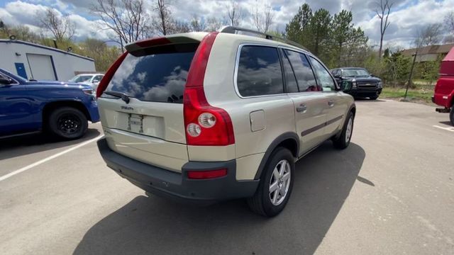 2006 Volvo XC90 2.5T Sport Utility 4D - 20682132 - 10