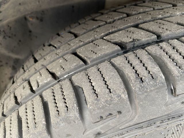 2006 Volvo XC90 2.5T Sport Utility 4D - 20682132 - 20