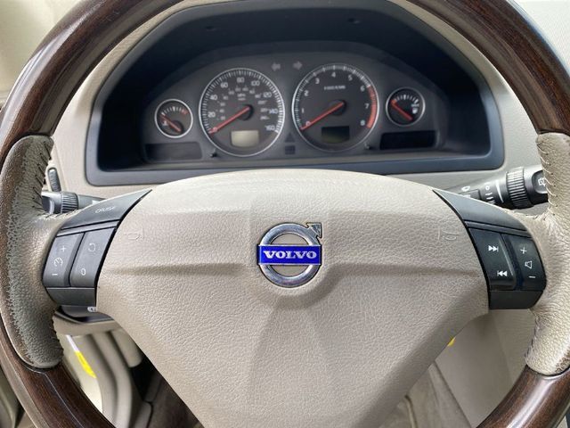 2006 Volvo XC90 2.5T Sport Utility 4D - 20682132 - 24
