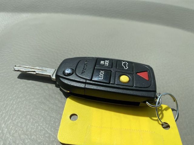 2006 Volvo XC90 2.5T Sport Utility 4D - 20682132 - 44