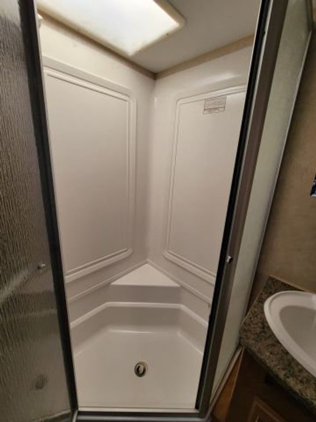 2008 Fleetwood Wilderness 270RBS - 21496079 - 25