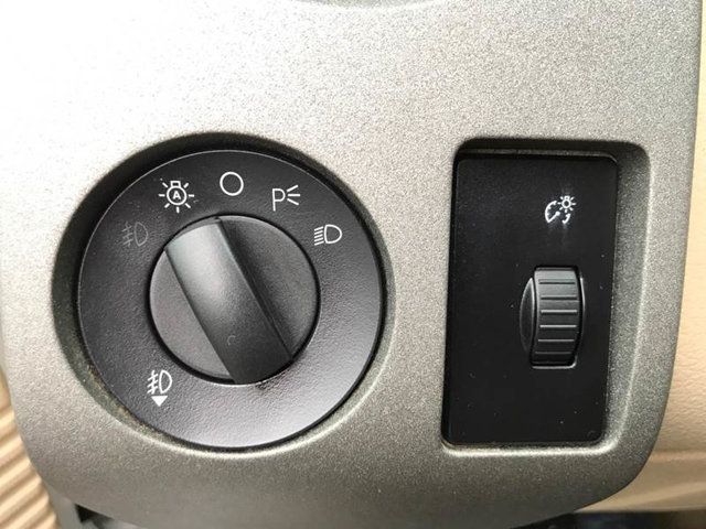 2009 Ford Super Duty F-350 SRW Lariat 4x4 4dr Crew Cab 6.8 ft. SB SRW Pickup - 18157125 - 36