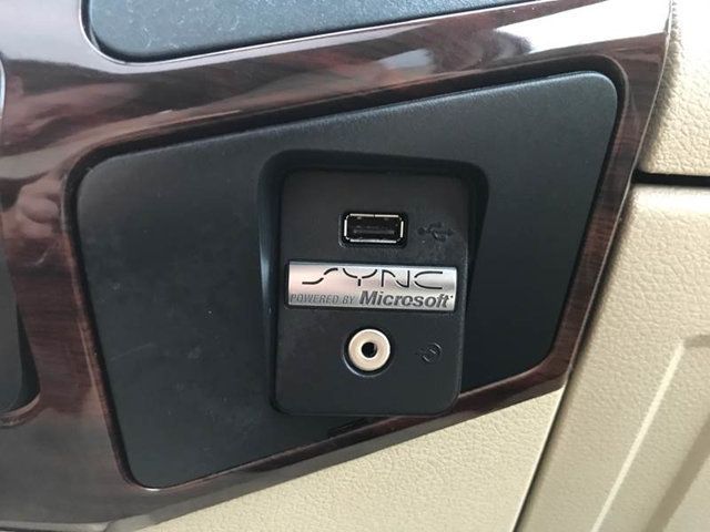 2009 Ford Super Duty F-350 SRW Lariat 4x4 4dr Crew Cab 6.8 ft. SB SRW Pickup - 18157125 - 37