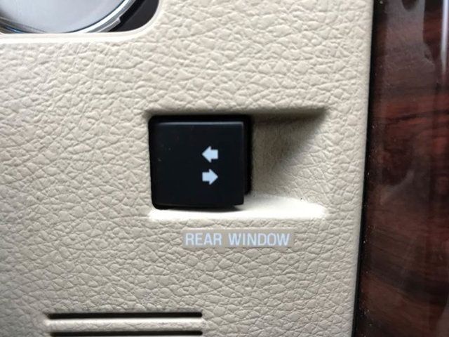 2009 Ford Super Duty F-350 SRW Lariat 4x4 4dr Crew Cab 6.8 ft. SB SRW Pickup - 18157125 - 40