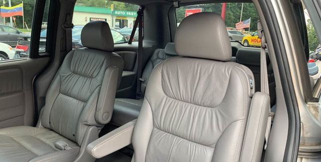 2010 Honda Odyssey 5dr EX-L w/RES & Navi - 19154123 - 8
