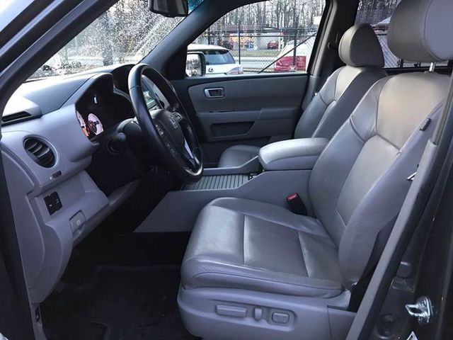 2010 Honda Pilot 4WD 4dr Touring w/RES & Navi - 19672580 - 6