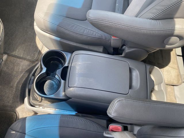 2010 Toyota Sienna XLE Minivan 4D - 20711435 - 54