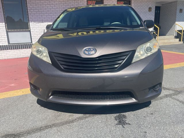 2012 Toyota Sienna Base 7 Passenger 4dr Mini Van l4 - 21602165 - 1