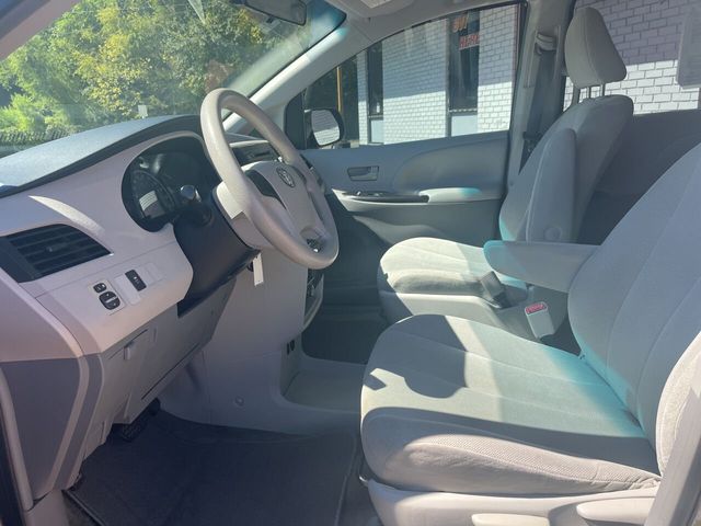 2012 Toyota Sienna Base 7 Passenger 4dr Mini Van l4 - 21602165 - 6