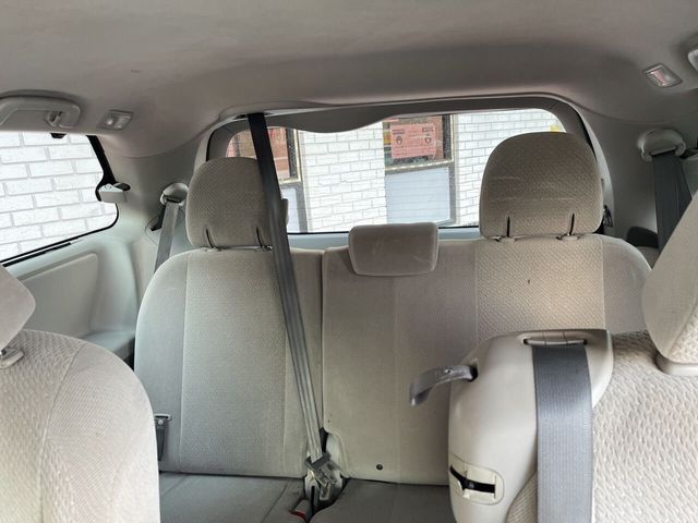 2012 Toyota Sienna LE 8 Passenger 4dr Mini Van V6 - 21006968 - 10