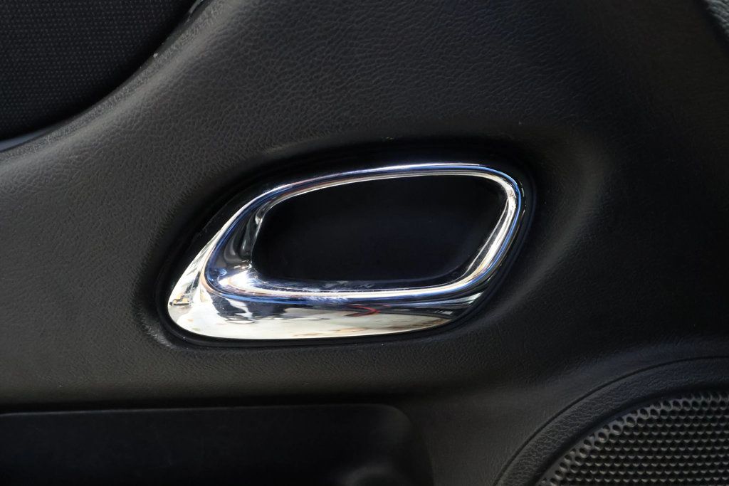 2013 Chevrolet Camaro 2dr Coupe SS w/1SS - 22926117 - 14