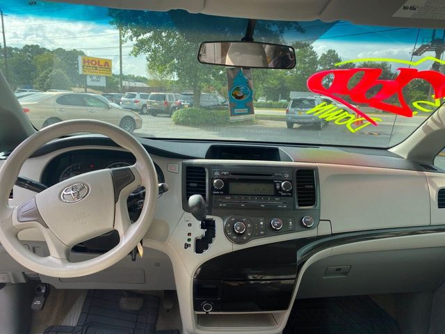 2013 Toyota Sienna 5dr 7-Passenger Van V6 L FWD - 20248015 - 8