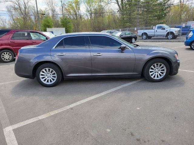 2014 Chrysler 300 300 Sedan 4D - 20711434 - 2