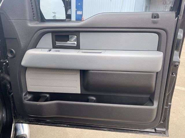 2014 Ford F150 SuperCrew Cab XLT Pickup 4D 5 1/2 ft - 20756215 - 35