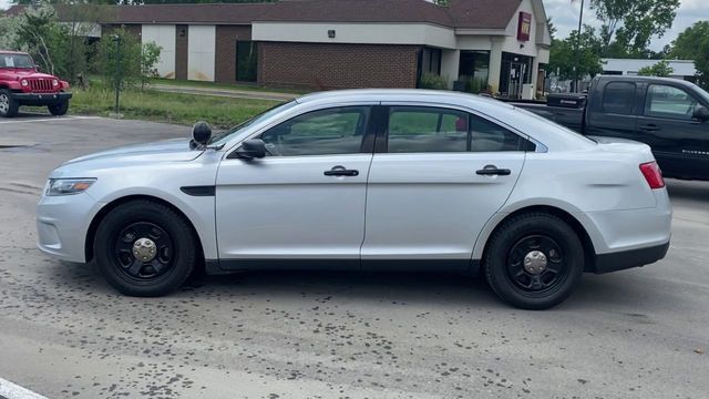 2016 Ford Taurus Sedan 4D Police Interceptor AWD 3.7L V6 - 20769023 - 6