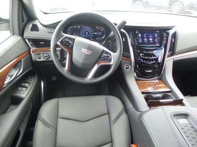 2017 Cadillac Escalade ESV 4WD 4dr Luxury - 18867100 - 7
