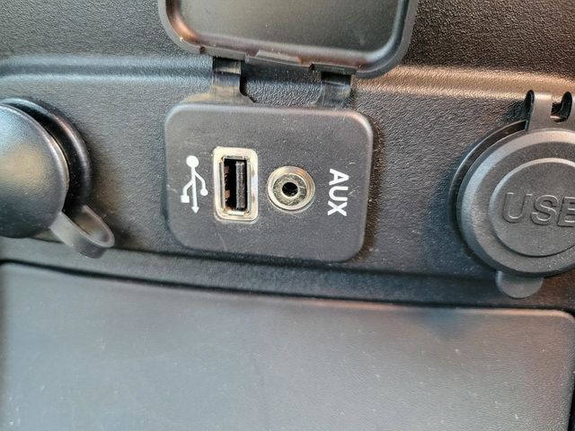 2017 Dodge Charger Police AWD - 22419605 - 9