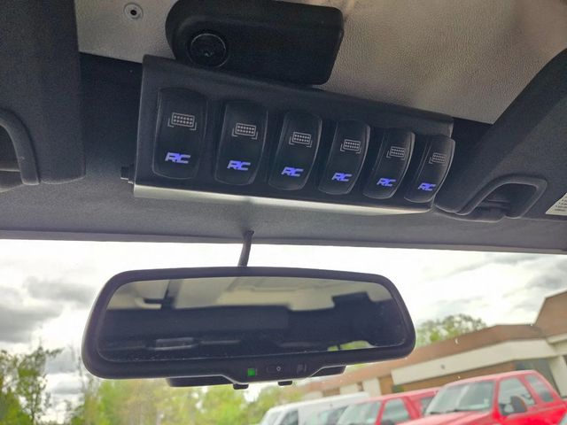 2017 Jeep Wrangler Unlimited Sport S Sport Utility 4D - 22858925 - 14