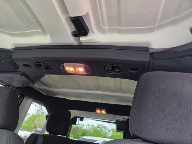 2017 Jeep Wrangler Unlimited Sport S Sport Utility 4D - 22858925 - 25