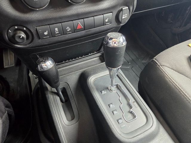 2017 Jeep Wrangler Unlimited Sport S Sport Utility 4D - 22858925 - 8