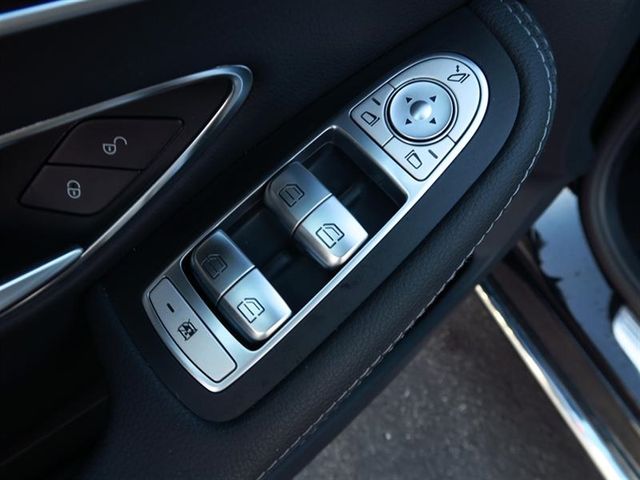 2017 Mercedes-Benz C-Class C 300 Sedan - 16812224 - 18