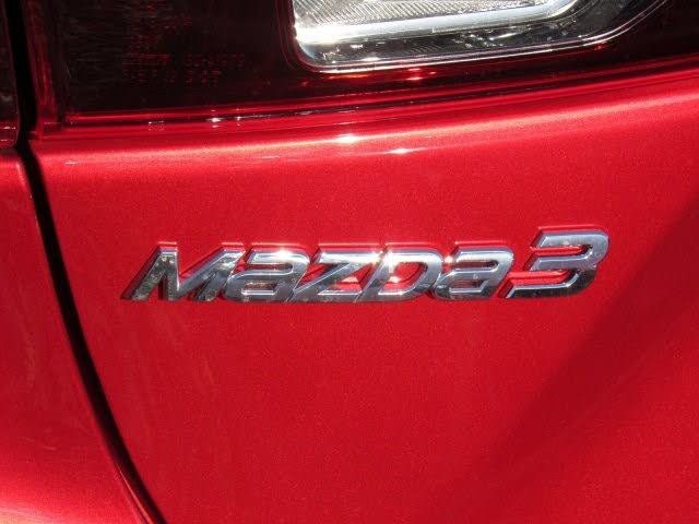 2018 Mazda Mazda3 4-Door Touring Automatic - 18829224 - 5