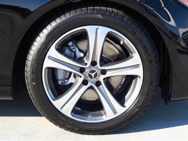 2018 Mercedes-Benz E-Class E 300 RWD Sedan - 17021425 - 3