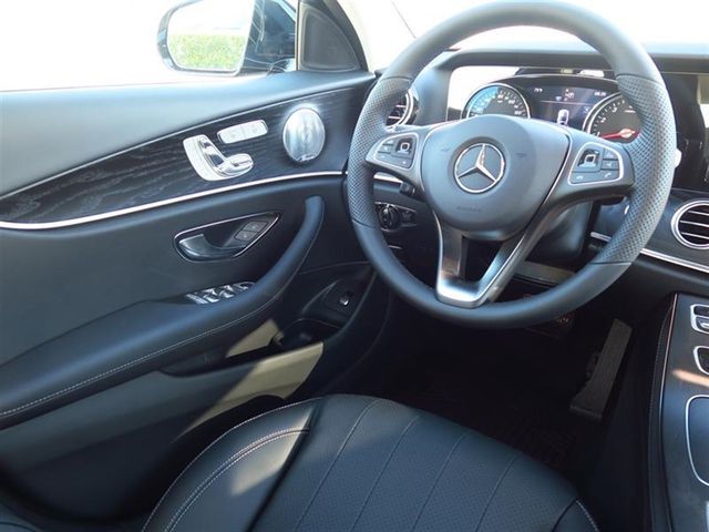 2018 Mercedes-Benz E-Class E 300 RWD Sedan - 17021425 - 5