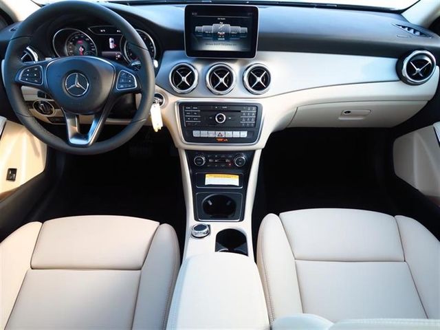 2018 Mercedes-Benz GLA GLA 250 SUV - 16643583 - 4