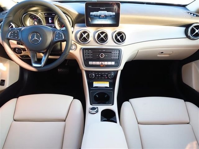 2018 Mercedes-Benz GLA GLA 250 SUV - 16899718 - 4