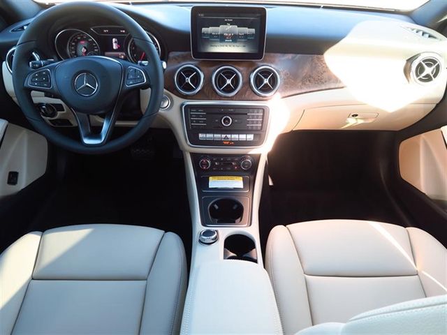 2018 Mercedes-Benz GLA GLA 250 SUV - 17062102 - 4