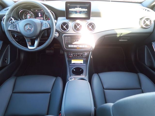 2018 Mercedes-Benz GLA GLA 250 SUV - 17076235 - 4