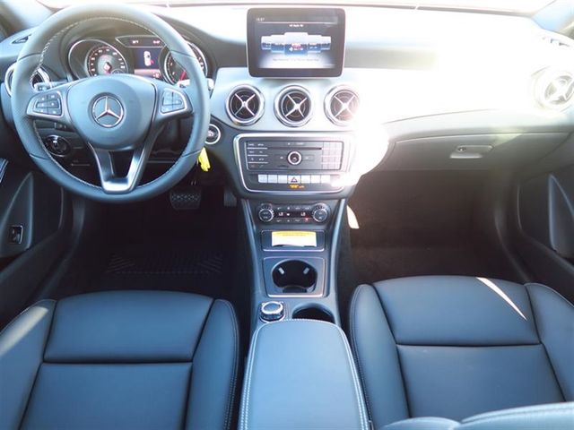 2018 Mercedes-Benz GLA GLA 250 SUV - 17086398 - 4