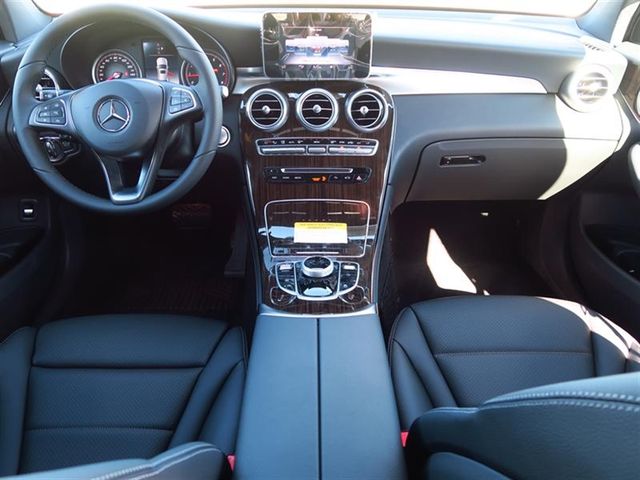 2018 Mercedes-Benz GLC GLC 300 4MATIC Coupe - 17037470 - 4