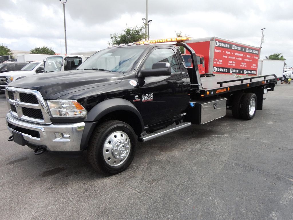 2018 Ram 5500 SLT. 19FT JERRDAN ROLLBACK TOW TRUCK..19RRSB. 4X2 - 18716834 - 0