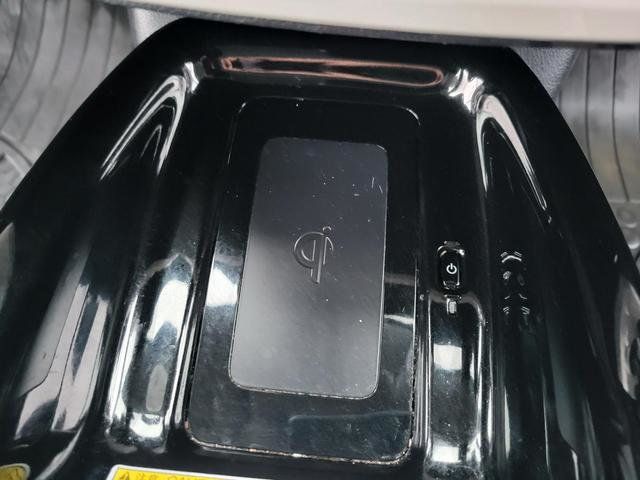 2018 Toyota Prius Prime Advanced Hatchback 4D - 21653409 - 19