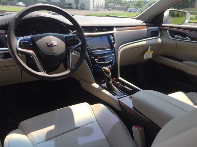 2019 Cadillac XTS 4dr Sedan Luxury FWD - 18867166 - 11