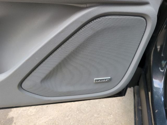 2019 GMC Terrain SLT Diesel Sport Utility 4D - 20710491 - 10