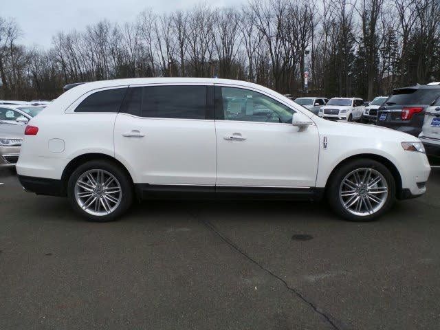2019 Lincoln MKT 3.5L AWD Reserve - 18867230 - 2