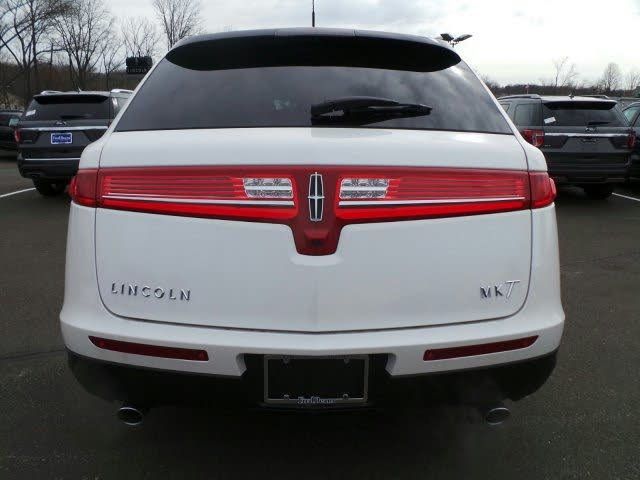 2019 Lincoln MKT 3.5L AWD Reserve - 18867230 - 4