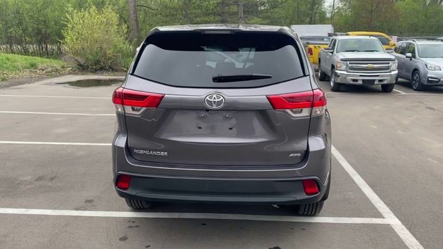 2019 Toyota Highlander LE Sport Utility 4D - 20710490 - 20