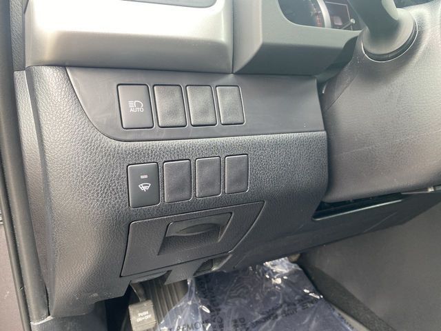 2019 Toyota Highlander LE Sport Utility 4D - 20710490 - 22