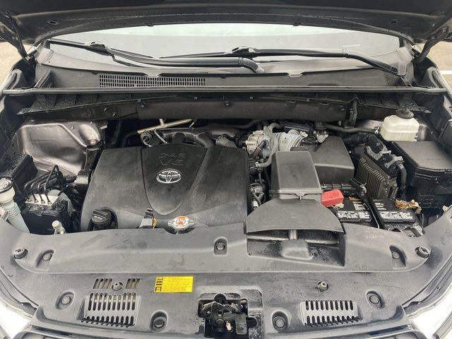 2019 Toyota Highlander LE Sport Utility 4D - 20710490 - 34