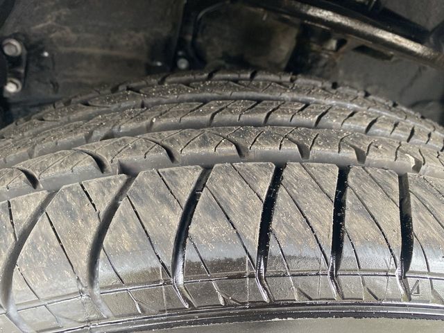 2019 Toyota Highlander LE Sport Utility 4D - 20710490 - 36