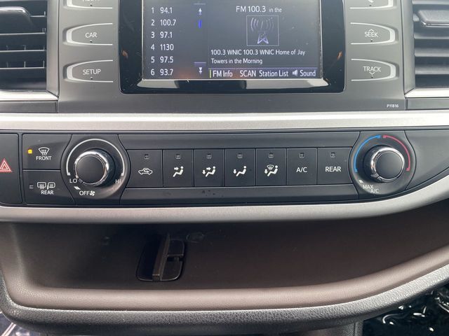 2019 Toyota Highlander LE Sport Utility 4D - 20710490 - 39